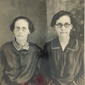 RPPC 1920s Sisters American Gothic Stoic OK Gel Silver AZO Divided Back Postcard